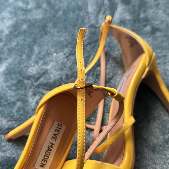 STEVEN MADDEN - Picture 4 of 5